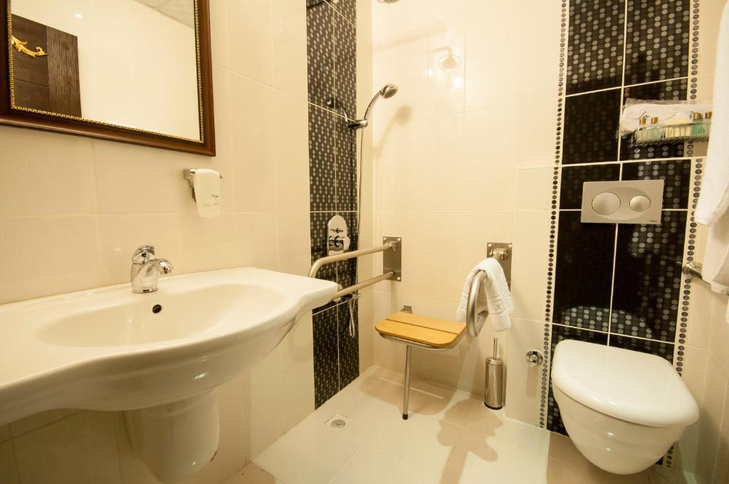 Kaya Premium Hotel Adana Buitenkant foto